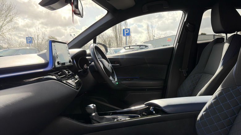 Toyota C-HR 1.8 Hybrid Dynamic 5dr CVT Hybrid Hatchback